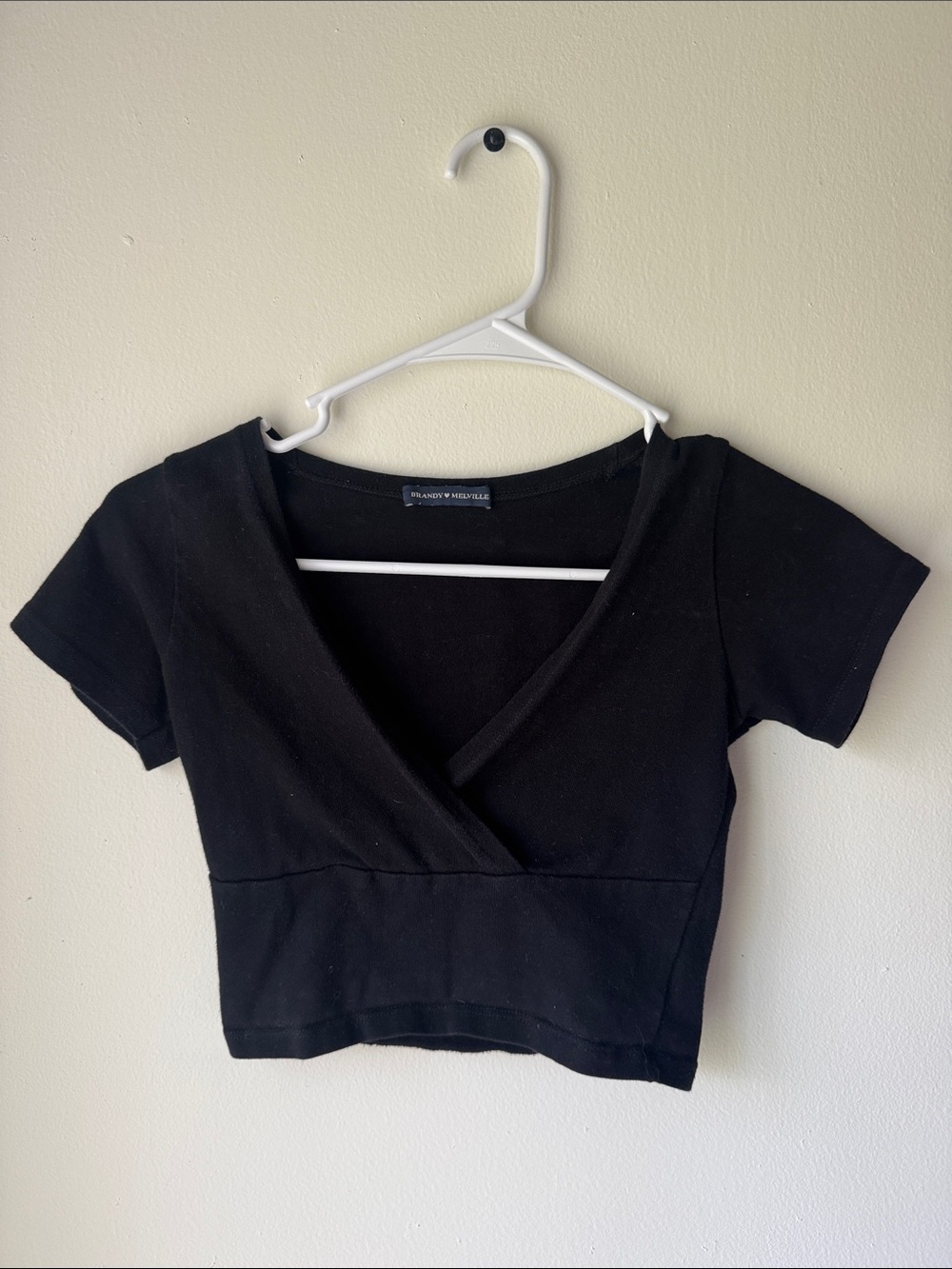 Brandy Melville Black Cropped Wrap Tee